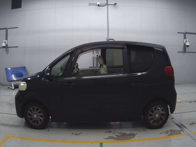 TOYOTA PORTE 2008