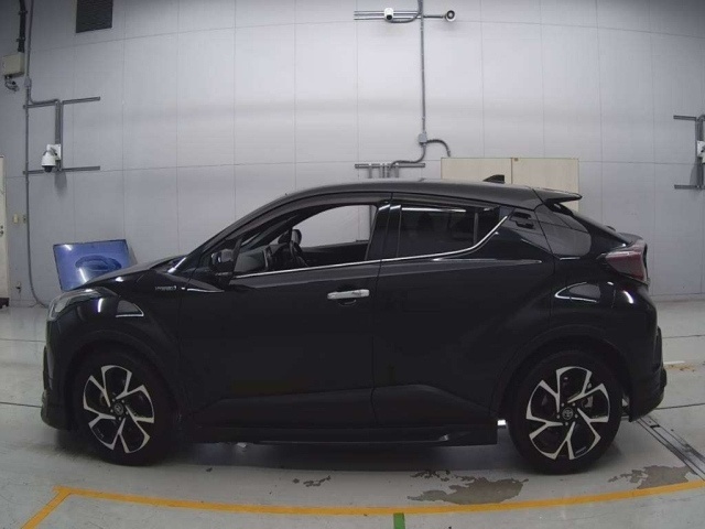 TOYOTA C-HR 2018