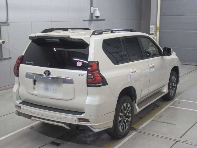 TOYOTA LAND CRUISER PRADO 2021