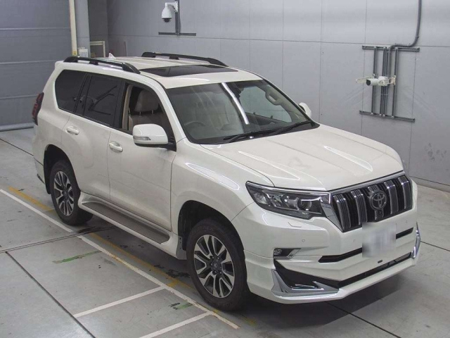TOYOTA LAND CRUISER PRADO 2021