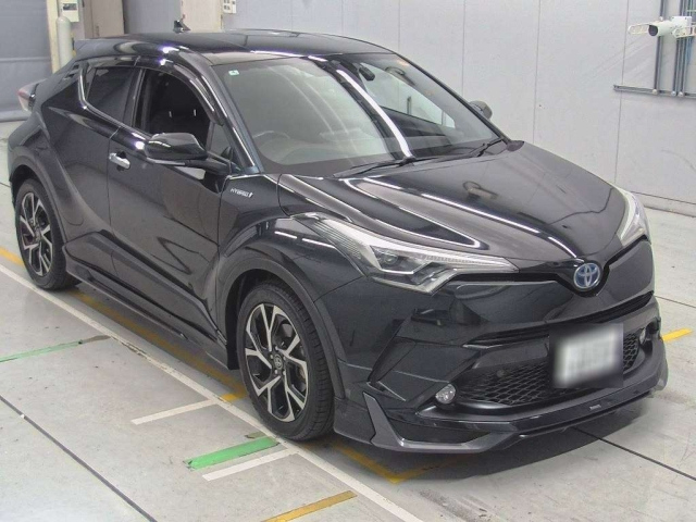 TOYOTA C-HR 2018