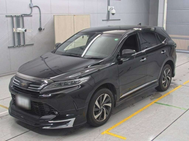 TOYOTA HARRIER 2019
