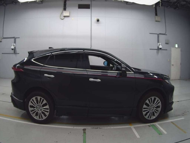 TOYOTA HARRIER 2020