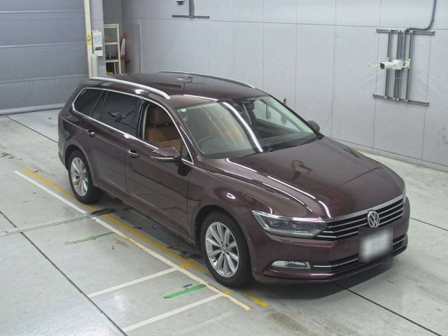 VOLKSWAGEN PASSAT VARIANT 2015