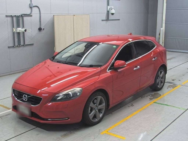 VOLVO V40 2014