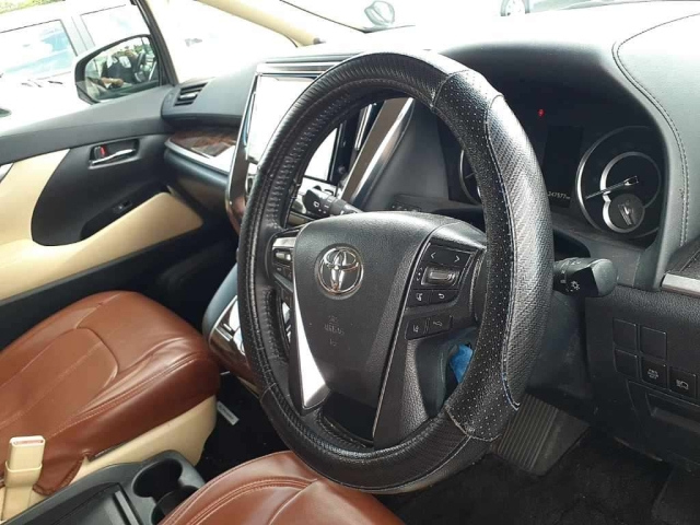 TOYOTA ALPHARD 2020