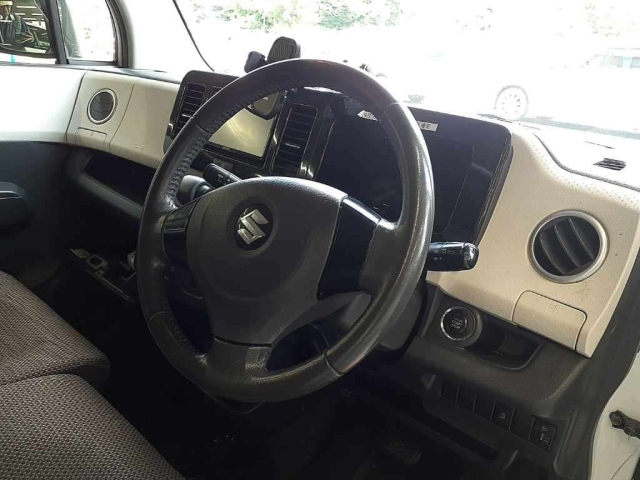 SUZUKI MRWAGON 2014