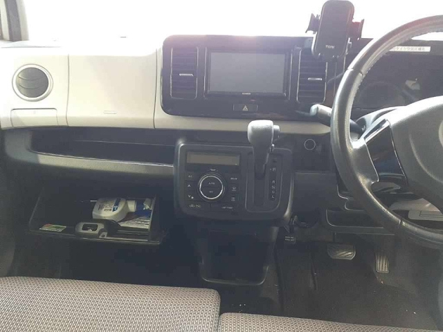 SUZUKI MRWAGON 2014