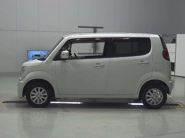 SUZUKI MRWAGON 2014