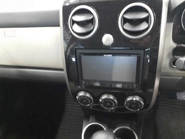 MAZDA VERISA 2011