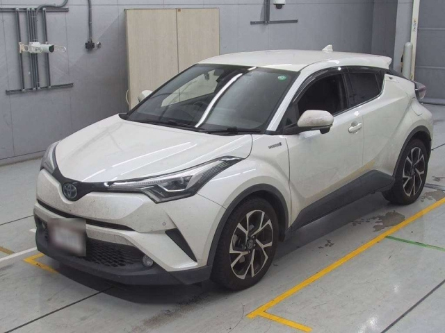 TOYOTA C-HR 2017