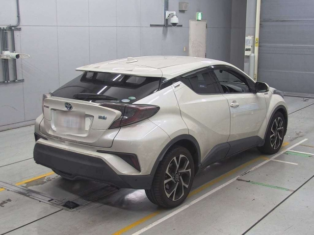 TOYOTA C-HR 2017