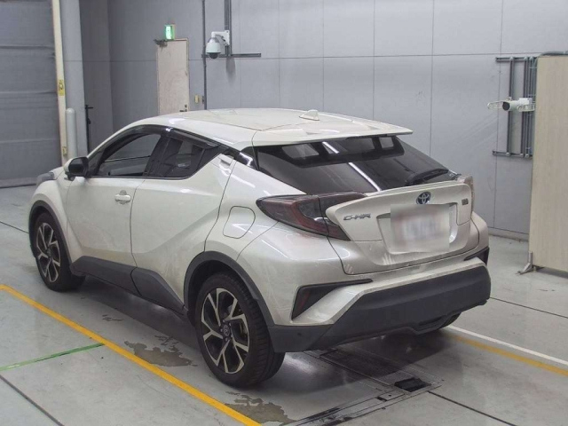 TOYOTA C-HR 2017