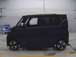 NISSAN ROOX 2021