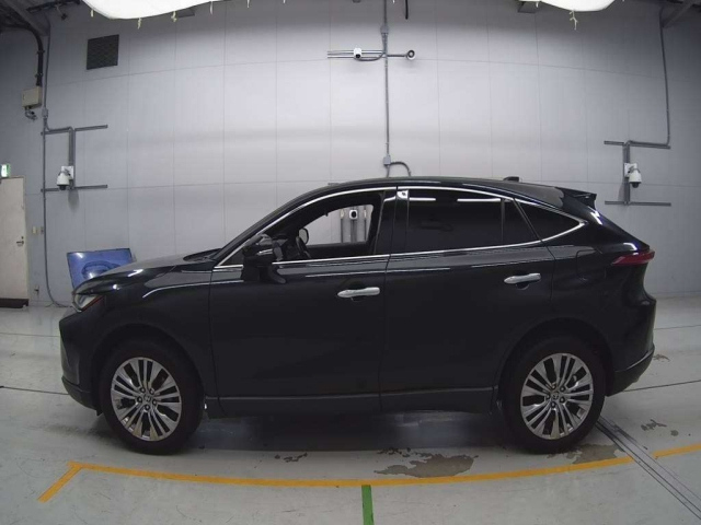 TOYOTA HARRIER 2021