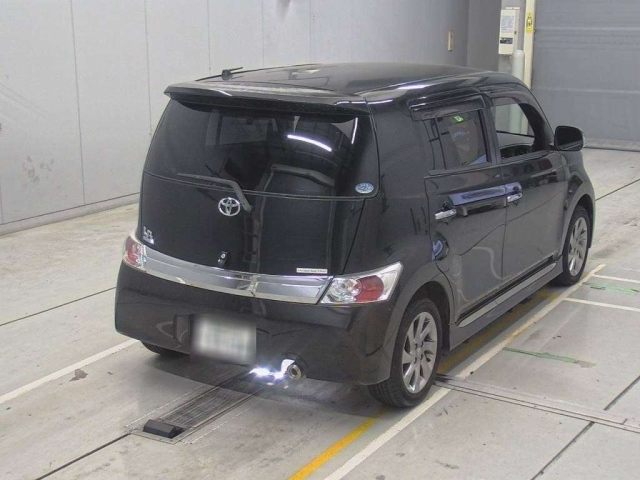 TOYOTA BB 2015