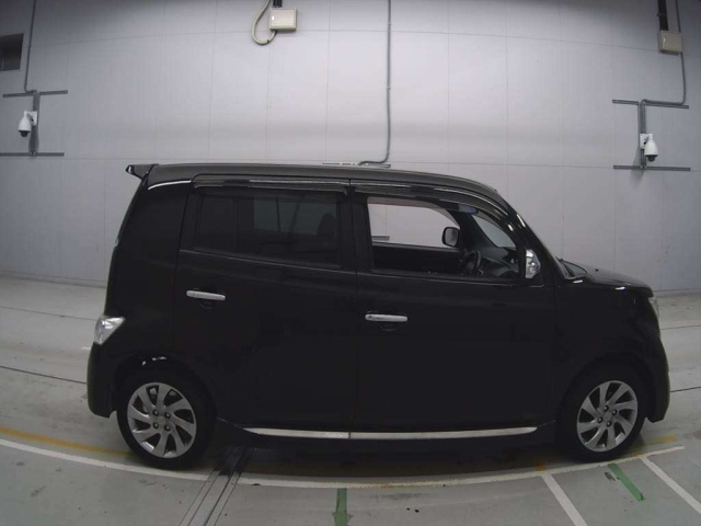 TOYOTA BB 2015