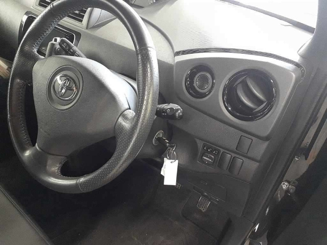 TOYOTA BB 2015