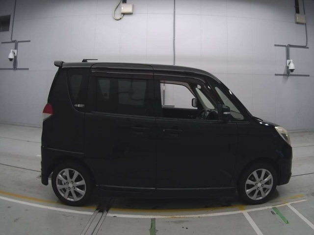 MITSUBISHI DELICA D2 2013