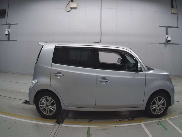 TOYOTA BB 2008