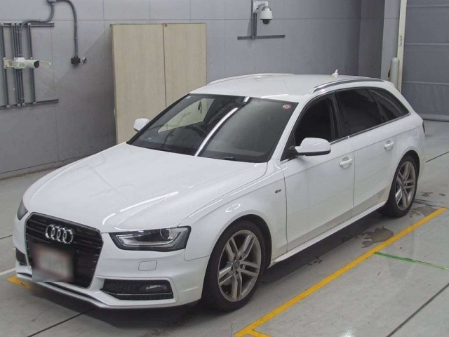 AUDI A4 2012