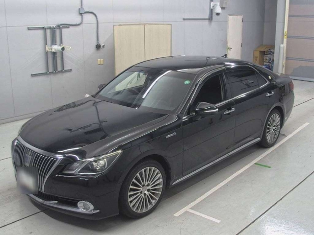 TOYOTA CROWN 2015