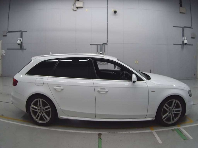 AUDI A4 2012