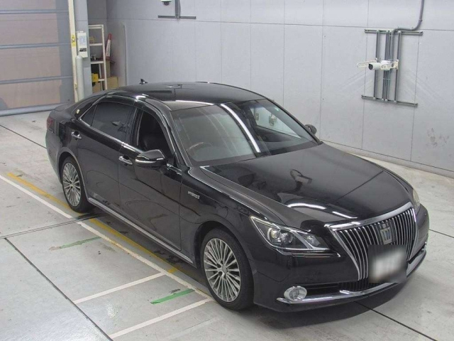 TOYOTA CROWN 2015