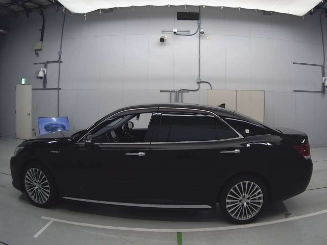 TOYOTA CROWN 2015