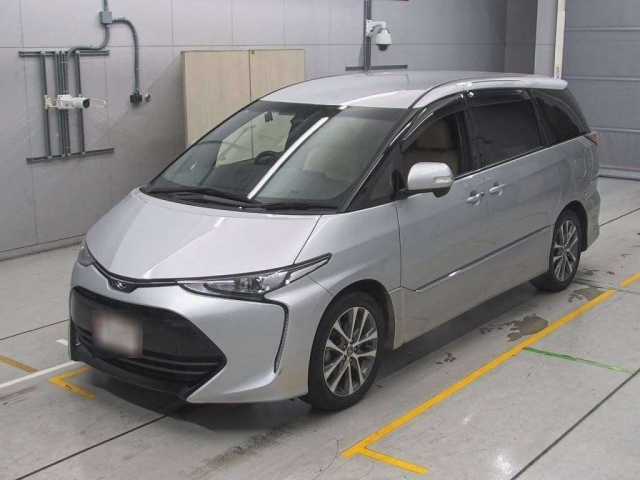 TOYOTA ESTIMA 2016