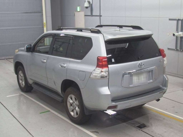 TOYOTA LAND CRUISER PRADO 2010