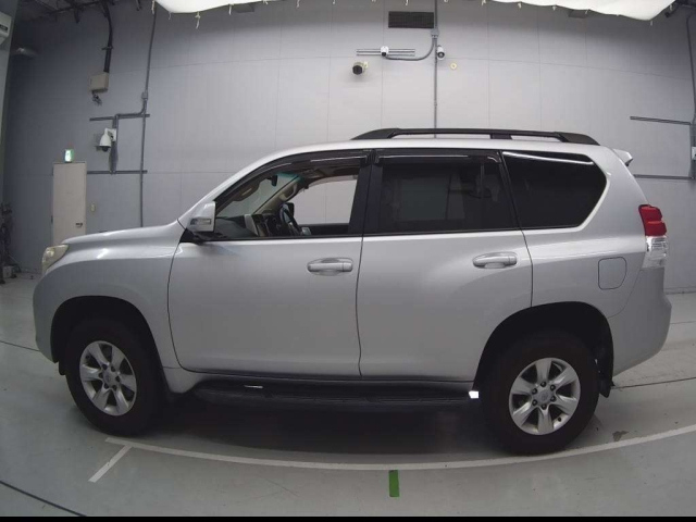 TOYOTA LAND CRUISER PRADO 2010