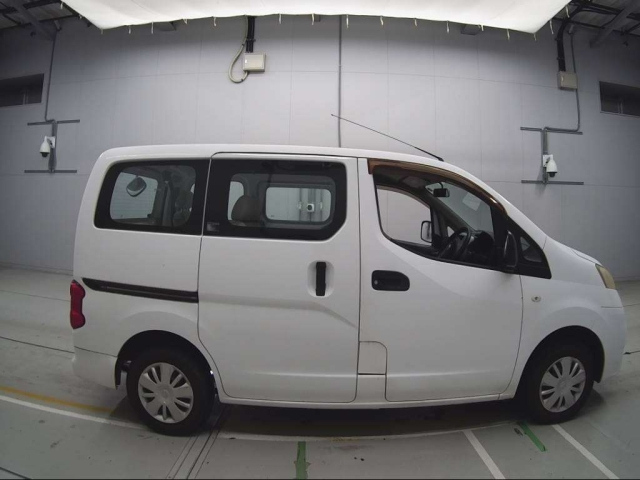 NISSAN NV200 2009