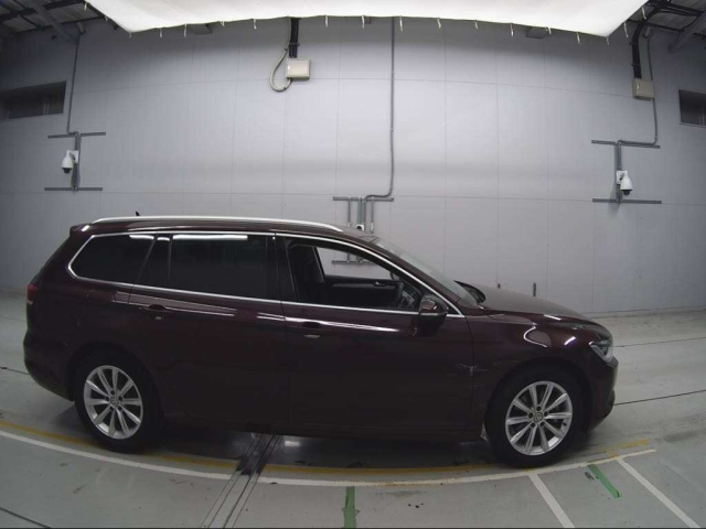 VOLKSWAGEN PASSAT VARIANT 2016