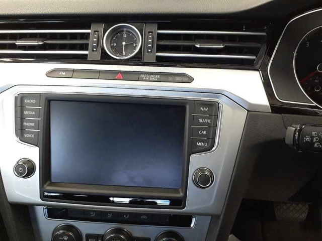VOLKSWAGEN PASSAT VARIANT 2016