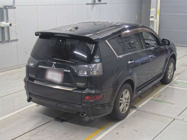 MITSUBISHI OUTLANDER 2011