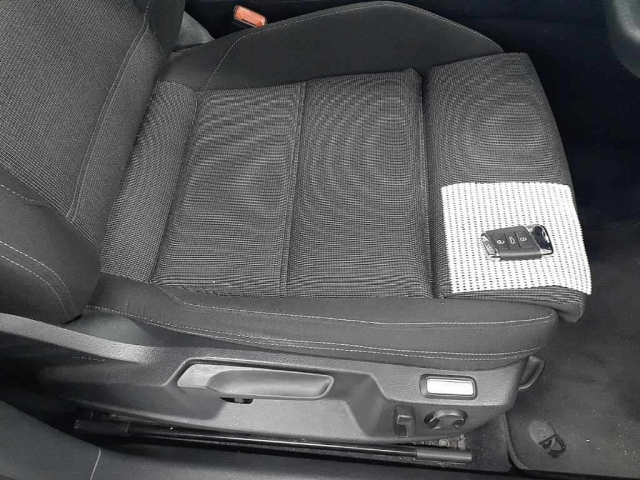 VOLKSWAGEN PASSAT VARIANT 2015