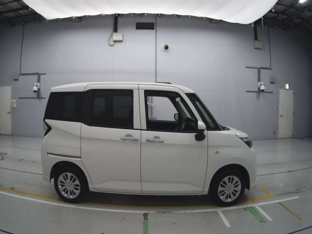 TOYOTA TANK 2019