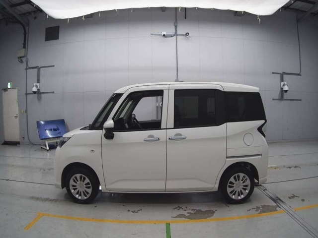 TOYOTA TANK 2019