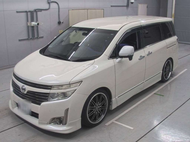 NISSAN ELGRAND 2013