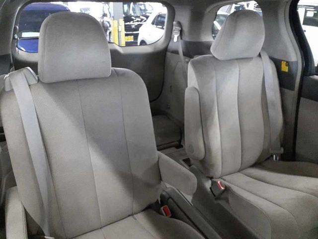 TOYOTA ESTIMA HYBRID 2009