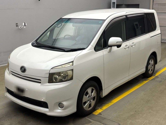 TOYOTA VOXY 2008