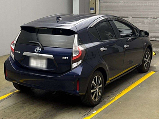 TOYOTA AQUA 2019