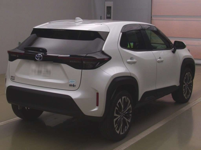 TOYOTA YARIS CROSS 2023