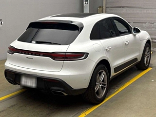 PORSCHE MACAN 2024