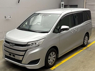 TOYOTA NOAH 2020