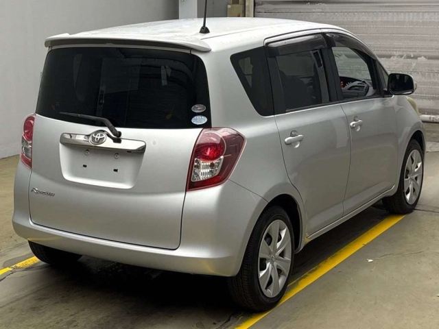 TOYOTA RACTIS 2009