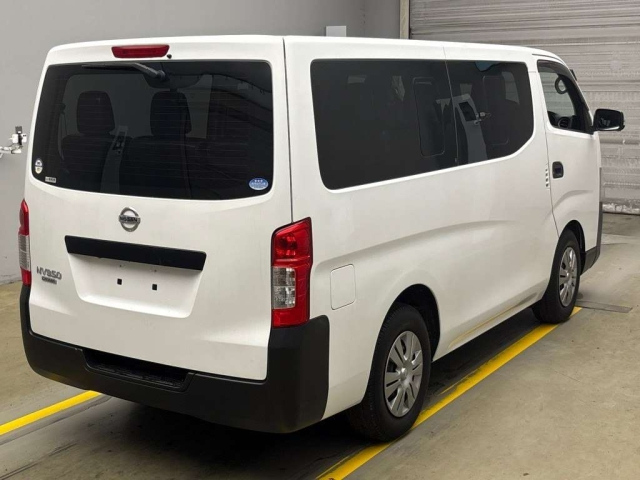 NISSAN CARAVAN 2018