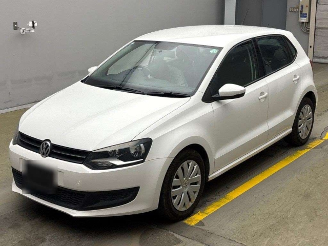 VOLKSWAGEN POLO 2010