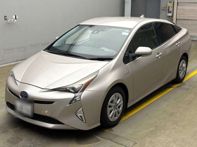 TOYOTA PRIUS 2015